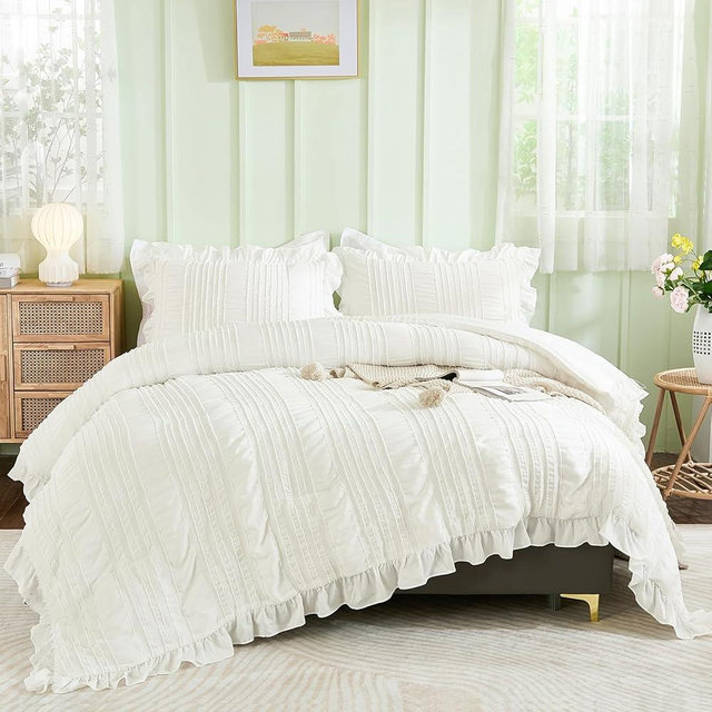 WONGS BEDDING White Comforter Set King,3 Pieces Ruffle Farmhouse Shabby Chic Comforter for King Bed,Soft Textured Bedding Set with 1 Ruffle Comforter,2 Tufted Pillowcases 104"×90"