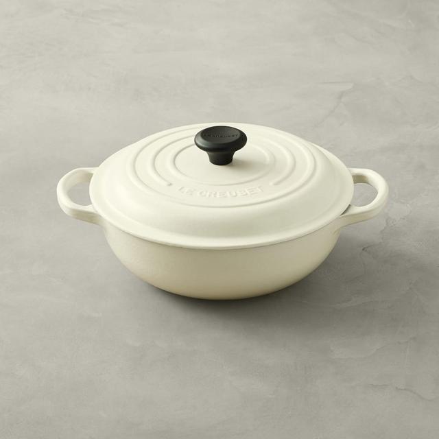 Le Creuset Enameled Cast Iron Signature French Oven, 2 1/2-Qt., Matte White