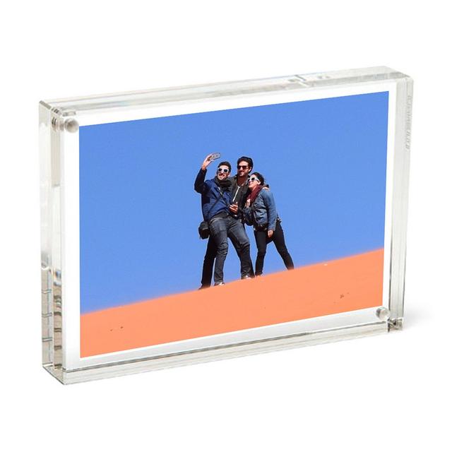 Magnetic Picture Frame - 5 x 7”