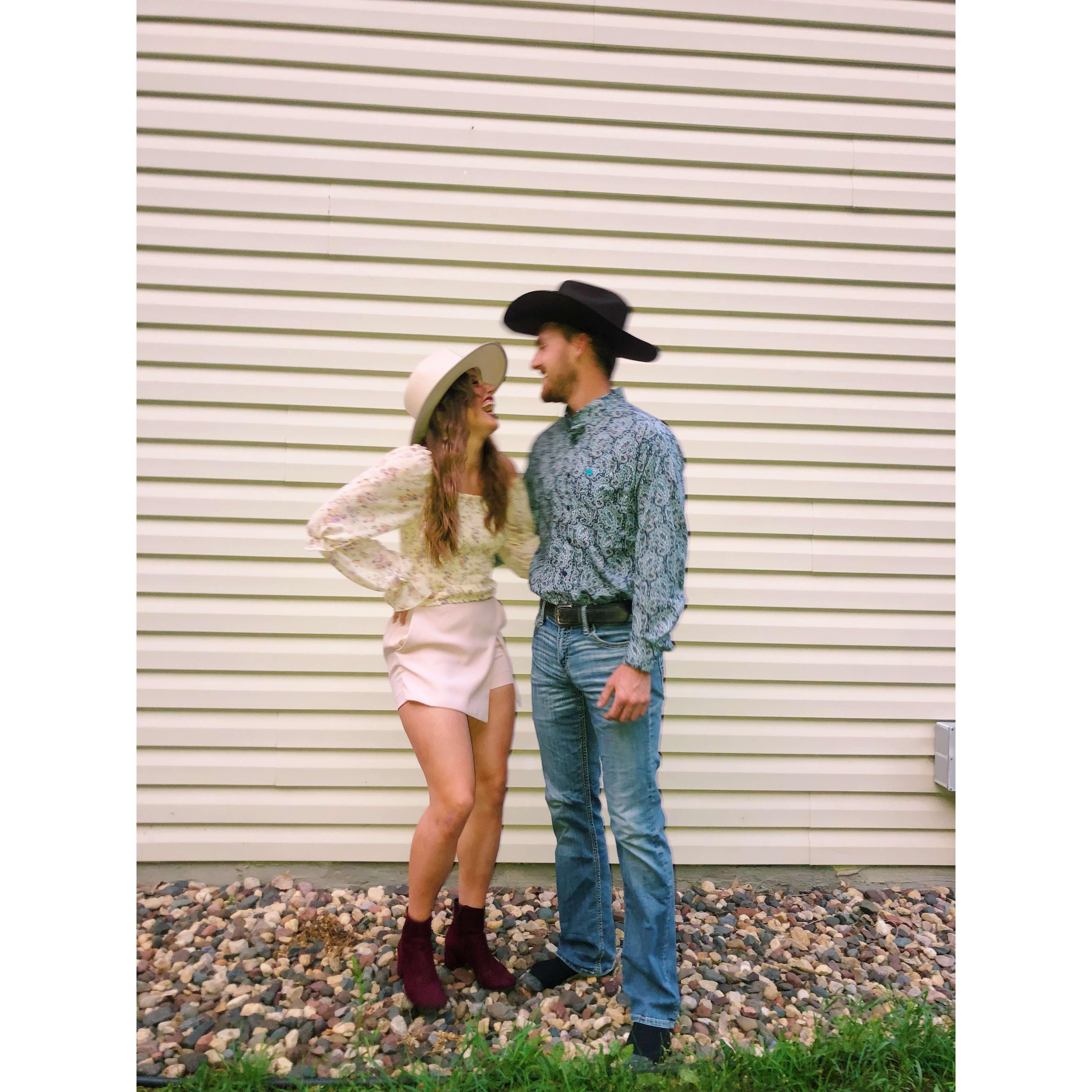 Jordan traveled back to MN for Kenna's 22nd birthday to surprise her and spend the weekend with family and friends, celebrating Kenna.