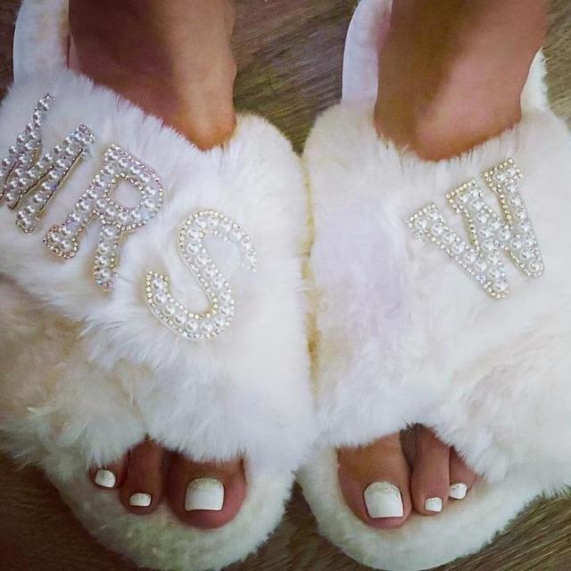 Faux Fur Bride Slippers| I Do Slippeers|Customized Slippers|Peal Rhinestone Slippers