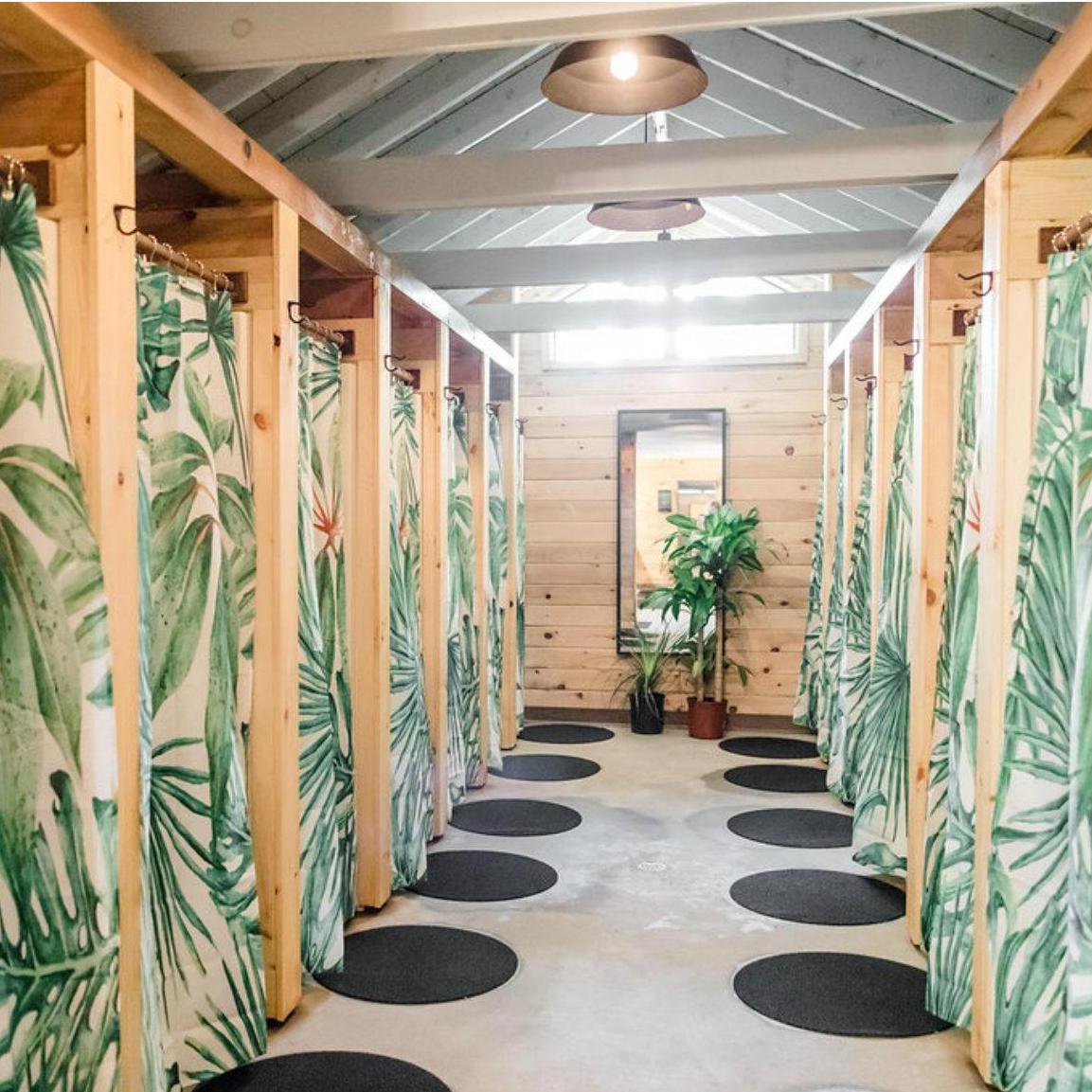 Cedar Lakes Estate Guest Cabin Bathhouse