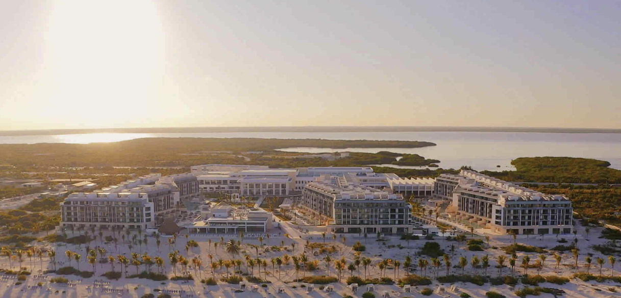 The Wedding Website of Zena Gonzalez and Vincent Palazzo