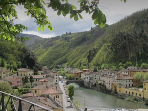 The Wedding Website of Lindsay Lewis and Jordan Hauer