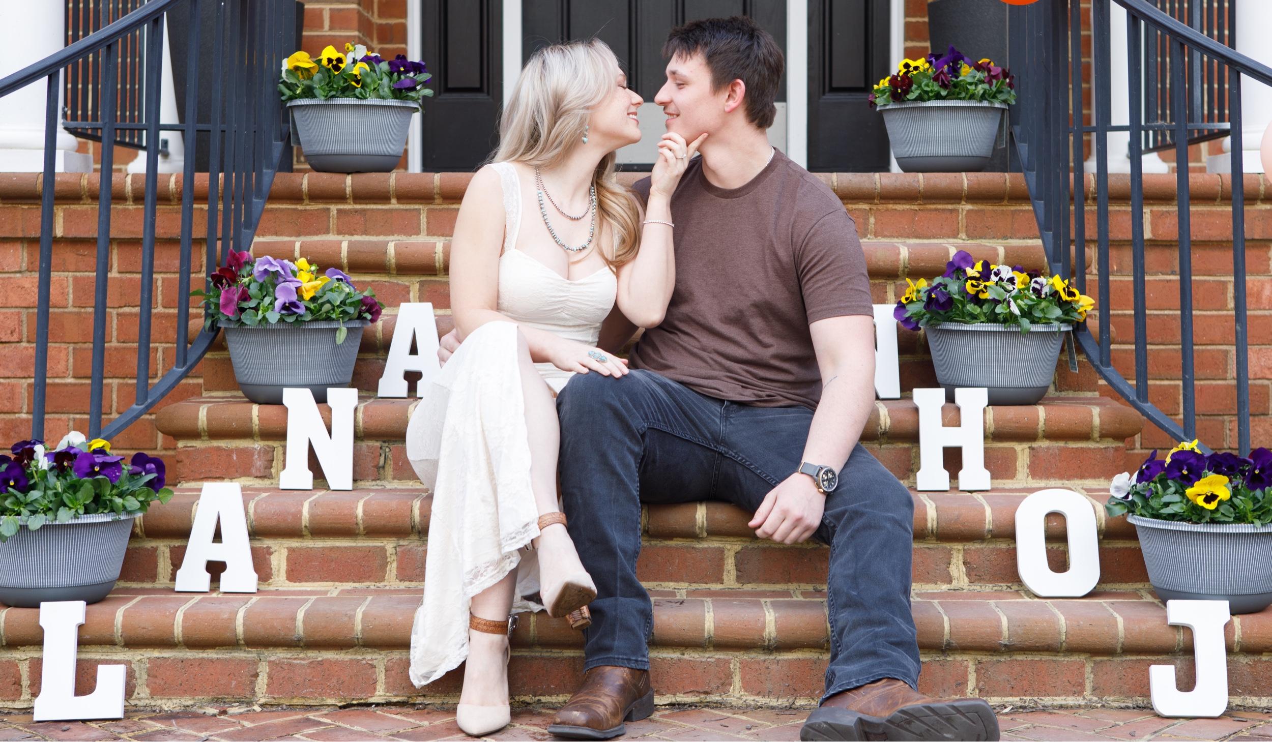 The Wedding Website of Lana Amiss and John Johnson