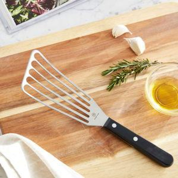 WÜSTHOF Gourmet 6.5" Offset Slotted Spatula, Silver/Black