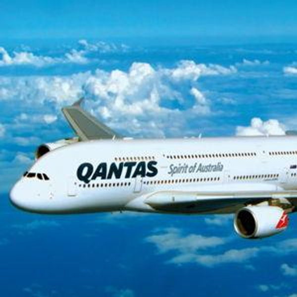 Return flight from Sydney to San Diego