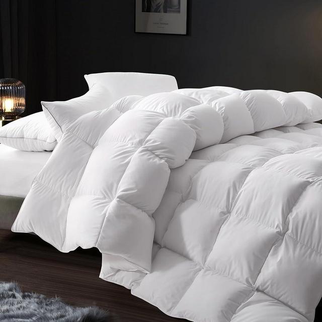 Cosybay Feather Comforter Twin Size, Fluffy Cotton Twin Duvet Insert, Filled with Feather & Down Fiber, White All Season Luxury Hotel Bedding Comforters with Corner Tabs, Twin/Twin XL - 68 x 90 Inch