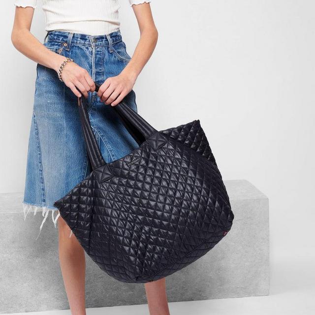 Black Large Metro Tote Deluxe