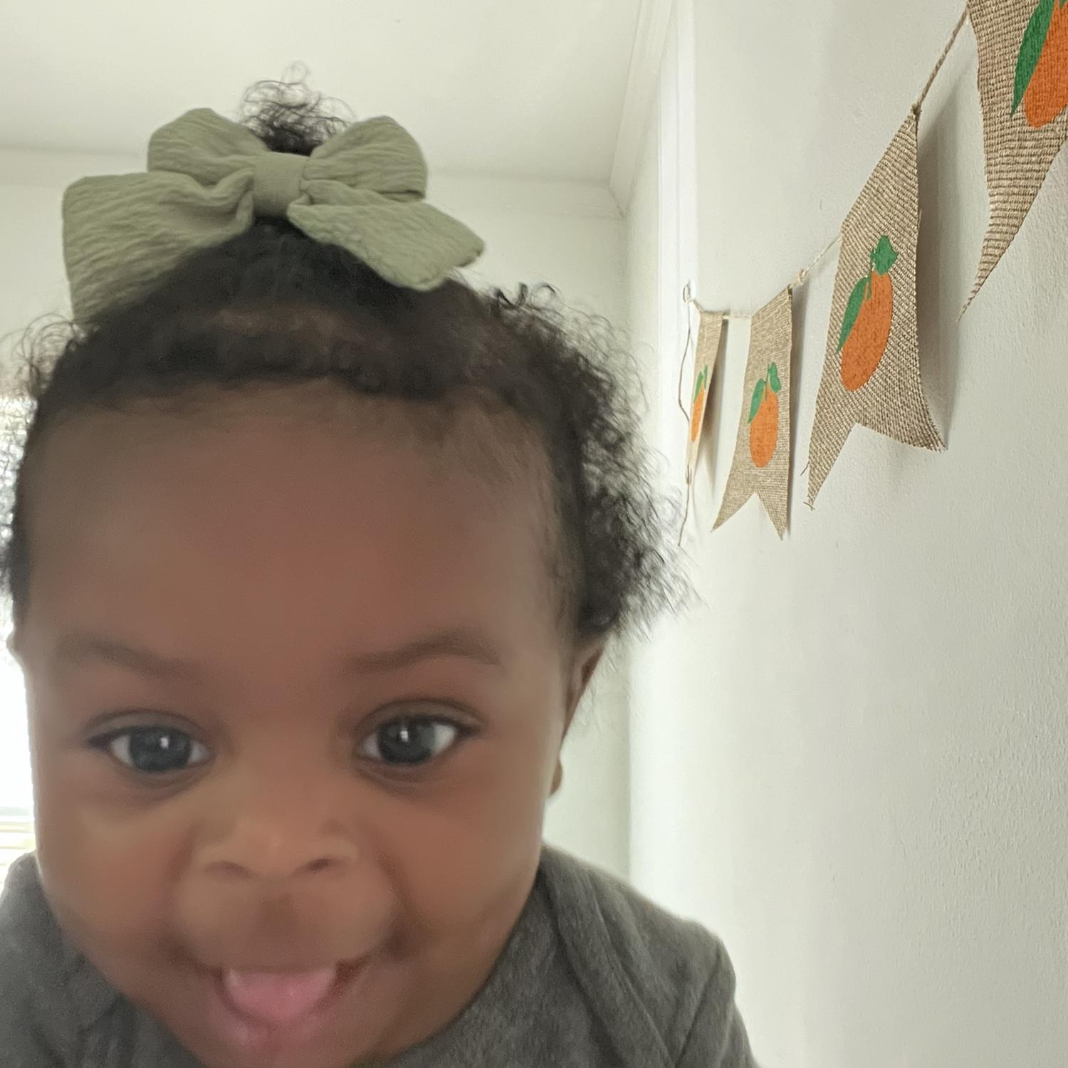 Shoutout to Aaliyah in her sage green bow! She is going to make the most perfect flower girl there ever was.