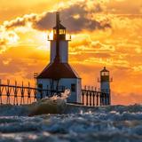 Tiscornia Park / St. Joseph North Pier Lighthouses