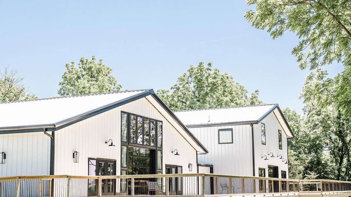 Pointe D'Vine Vineyard & Venue Wedding Venues Zola