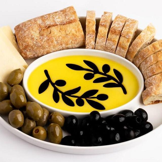 Jeanne Fitz Olive Oil and Balsamic Vinegar Dipping Platter