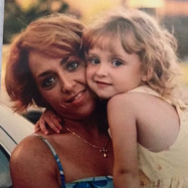 Anna and her mom, Terri, in 2000.