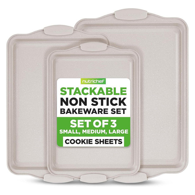 NutriChef 3-Piece Non-Stick Cookie Sheet Tray Set with Silicone Handles - Cream Marble