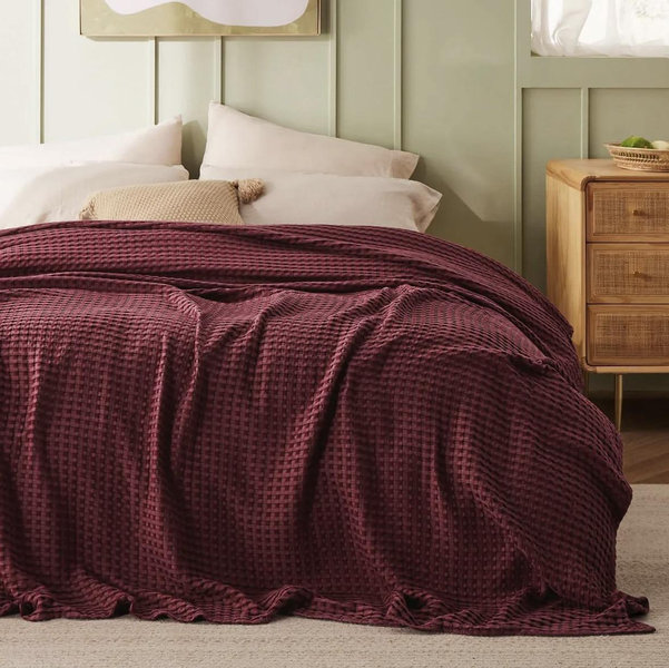 PureWoven™ Bamboo Cooling Waffle Blanket - Burgundy Red/ Throw XL