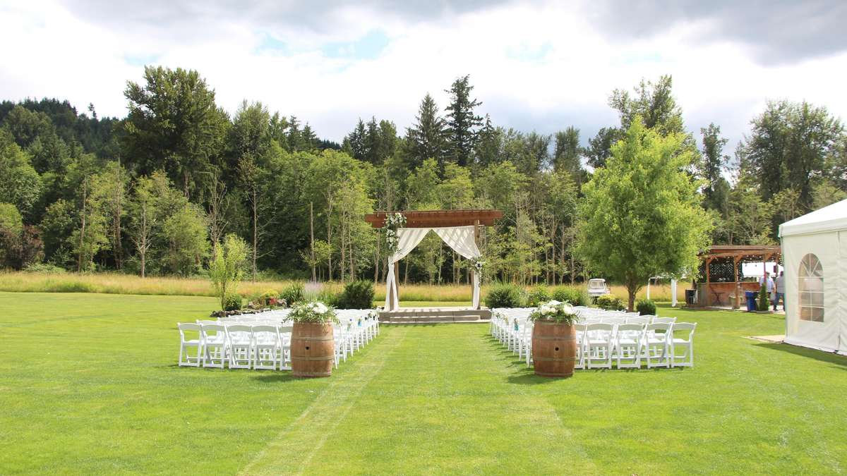 Brookstom Creek | Wedding Venues | Cost, Reviews & Photos | Zola