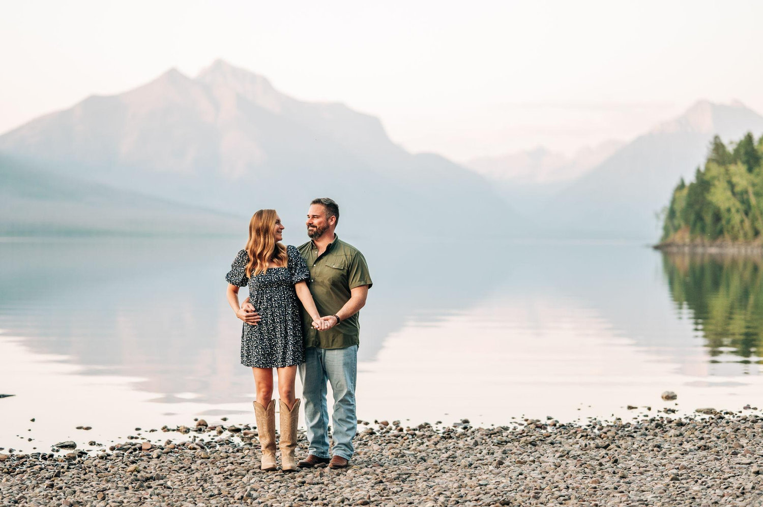 The Wedding Website of Sydney Thomas and Dylan Humenay