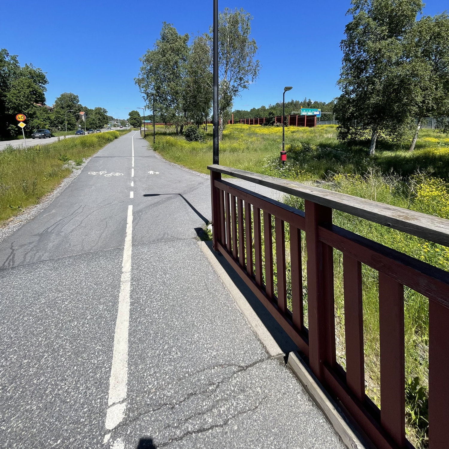 Gå höger efter bron, in i viadukten