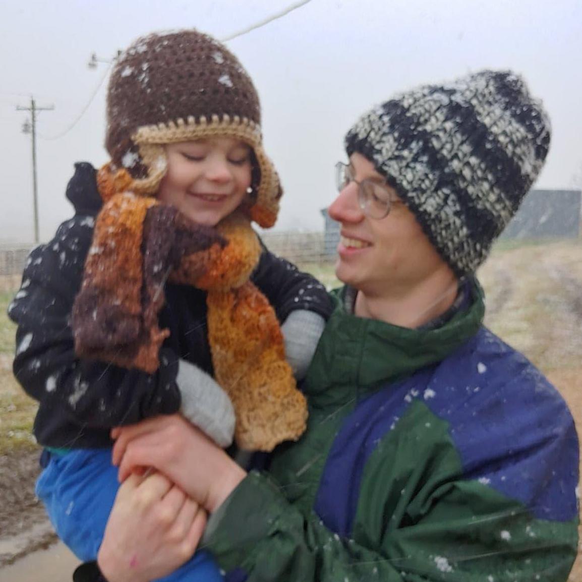 Maxi & Alex enjoying Missouri snow