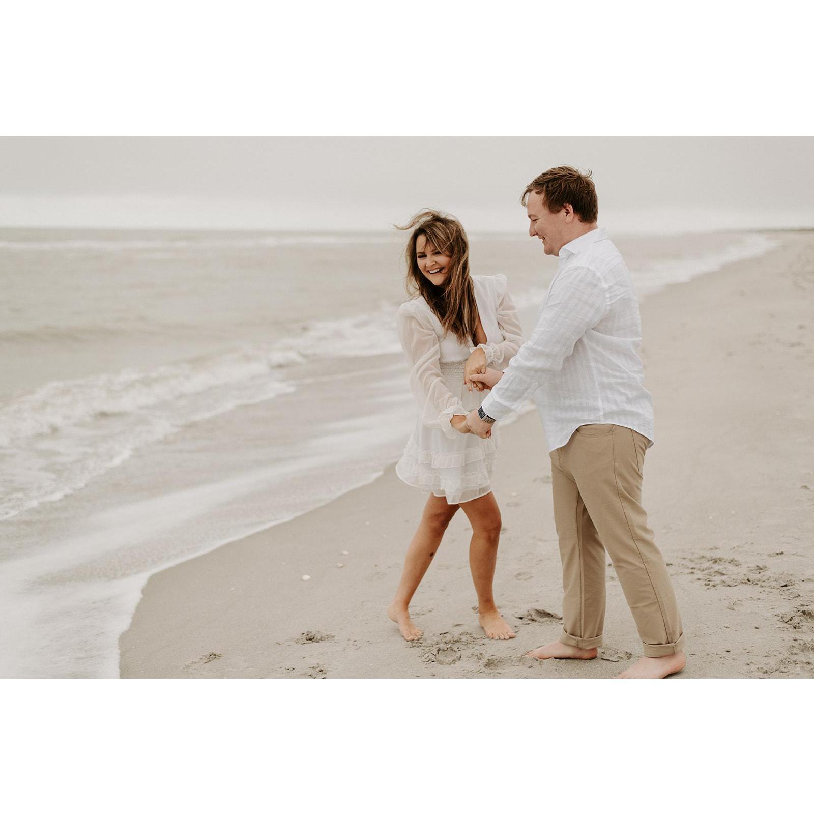 A big thank you to our fantastic photographer friend and bridesmaid, Erica Lagerloef for these amazing pictures!
