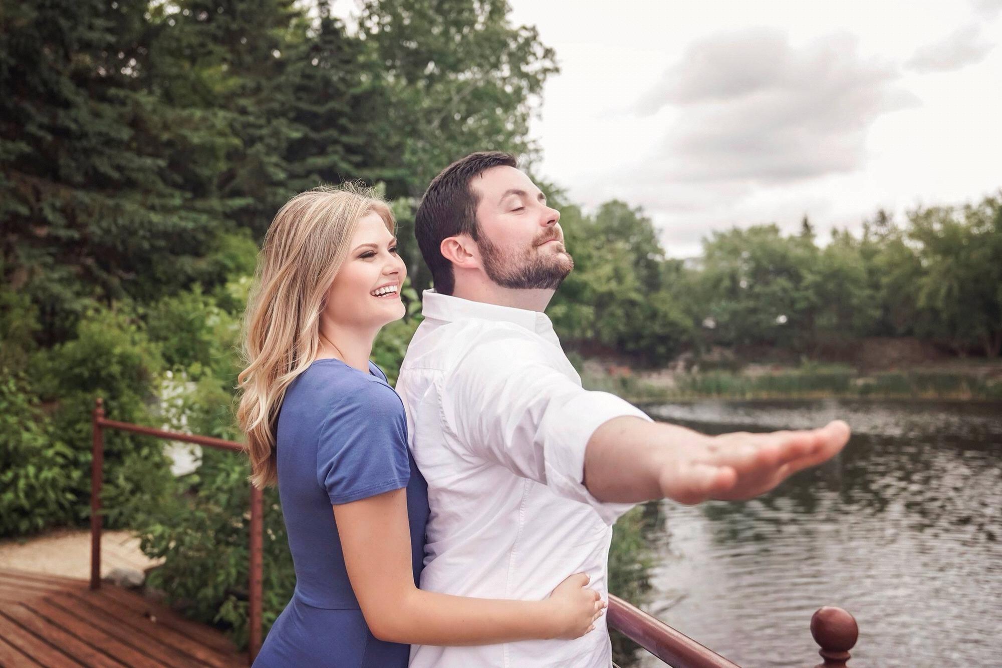 Centennial Lakes engagement session, 2018 
📸: Kasey Jean Rajotte, Studio Twelve: 52
