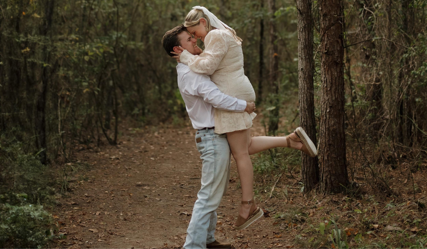 The Wedding Website of Tiffany Dowdy and Hunter Brand