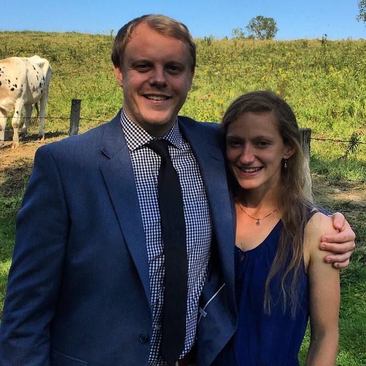 The Wedding Website of Sarah Homich and Jake Burditt