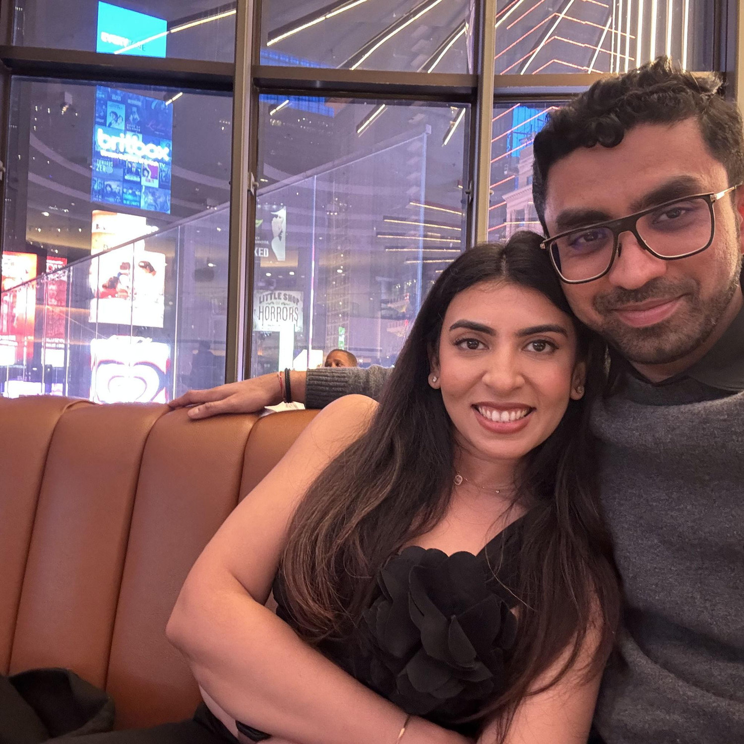 She looks Cute, Valentine's Day NYC