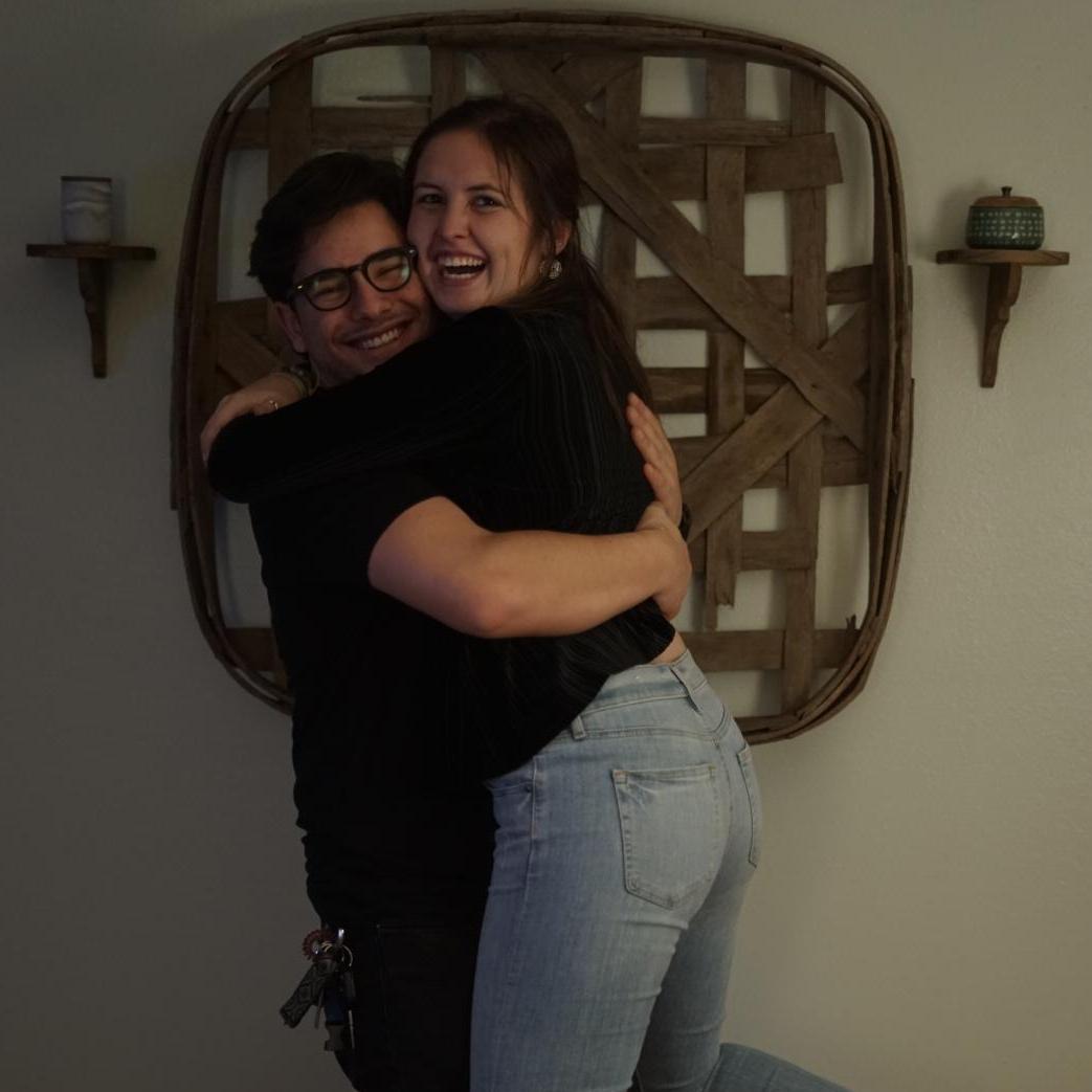 Celebrating New Years, and Austin "finally cutting his hair"
01.01.2019