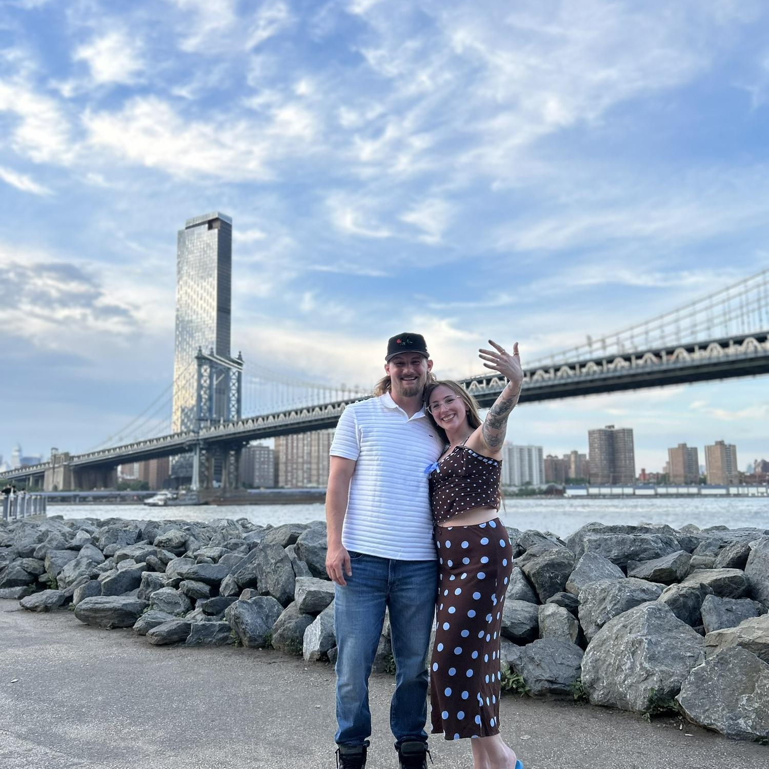 Celebrating our engagement in New York✨🗽