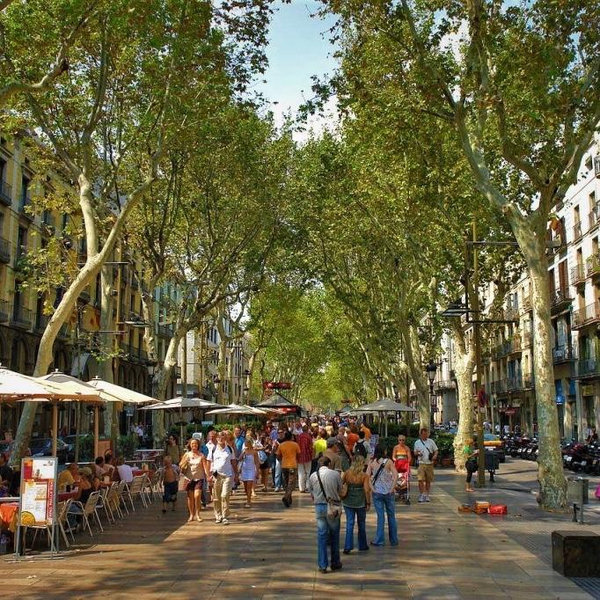 Shopping on La Rambla