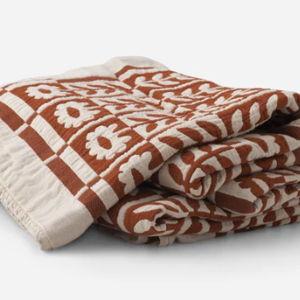 Stillwater Floral Quilt - Twin in Auburn