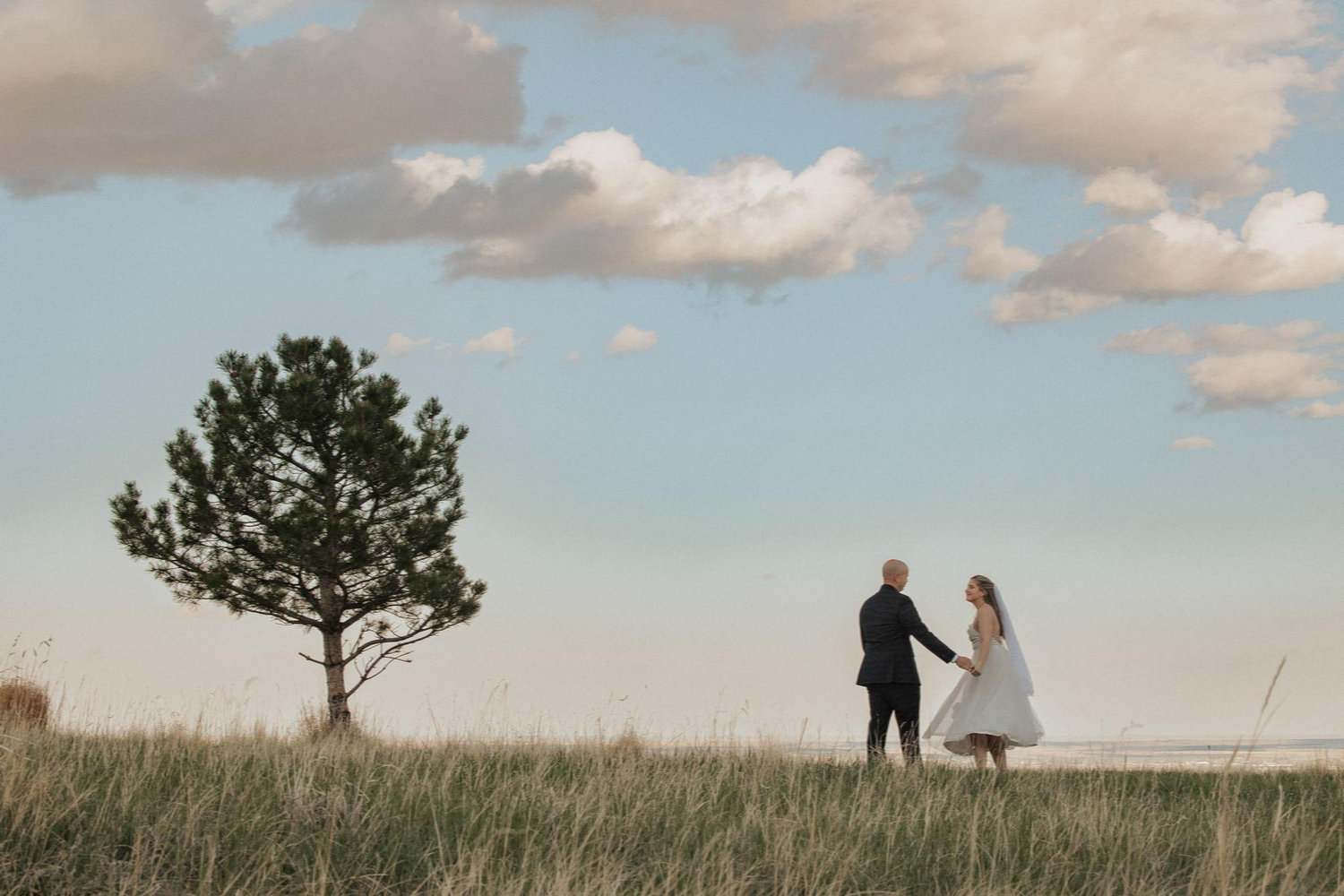 The Wedding Website of Taylor Kerstens and Grant Kerstens