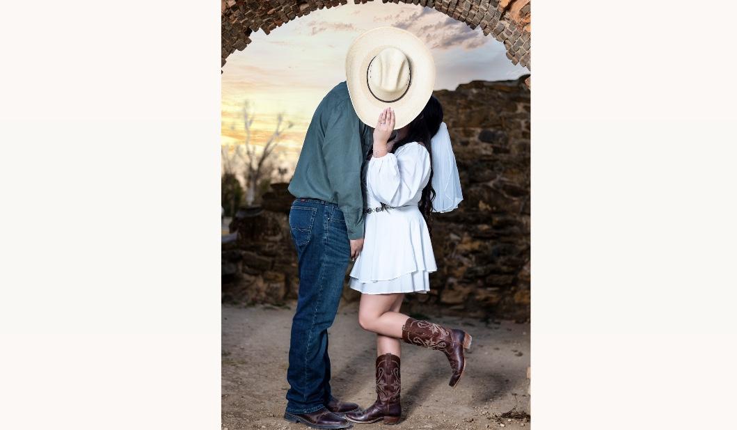 The Wedding Website of Karla Hernández and Matthew Gutierrez