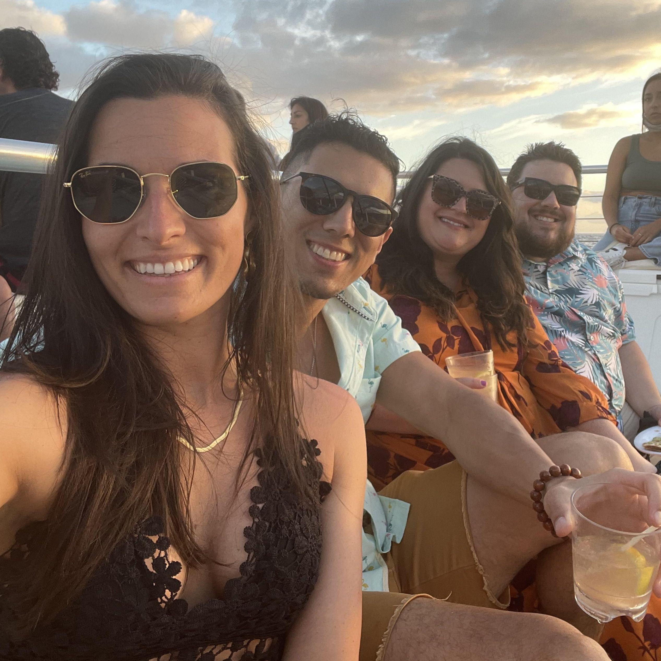 Hawaii vacation with two favorites, Ian and Carolyn. This was our sunset cruise, sippin’ on some yummy cocktails 🙃
