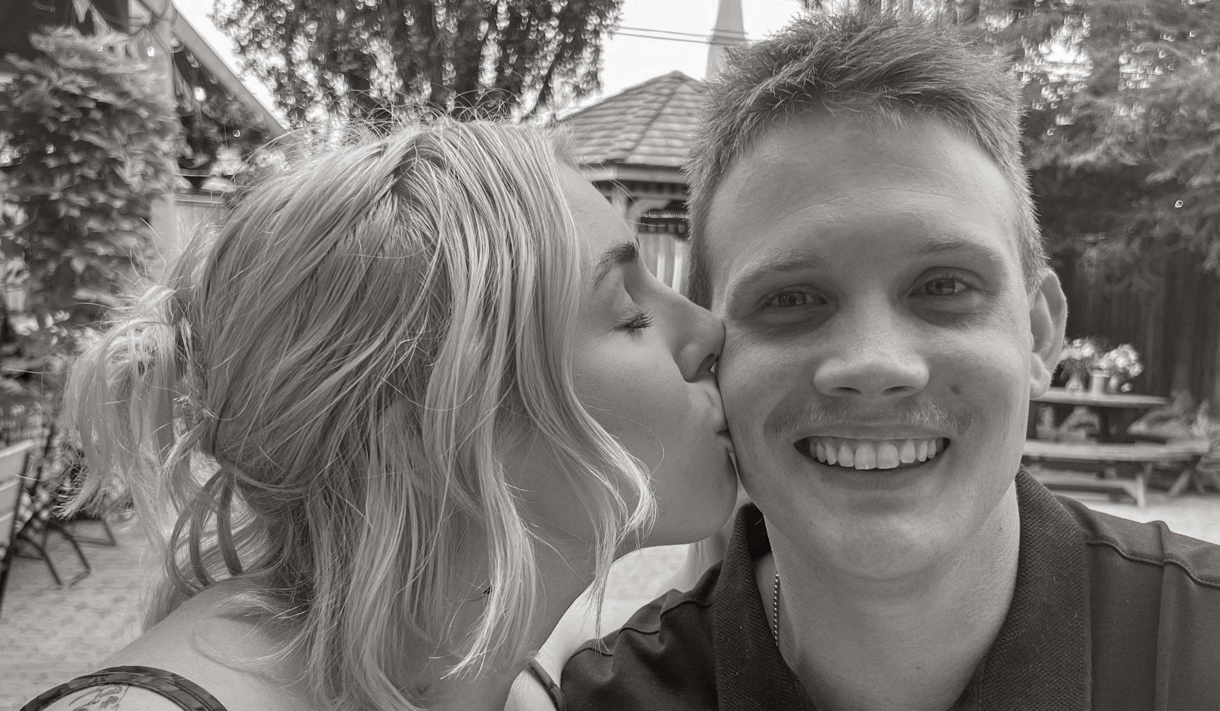 The Wedding Website of Shannon Healy and Hunter Gray