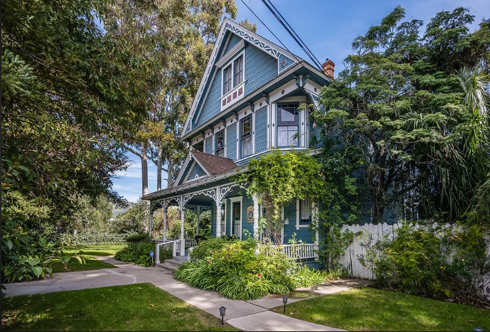 The Wedding Website of Kelly Gruber and Elizabeth Hoose