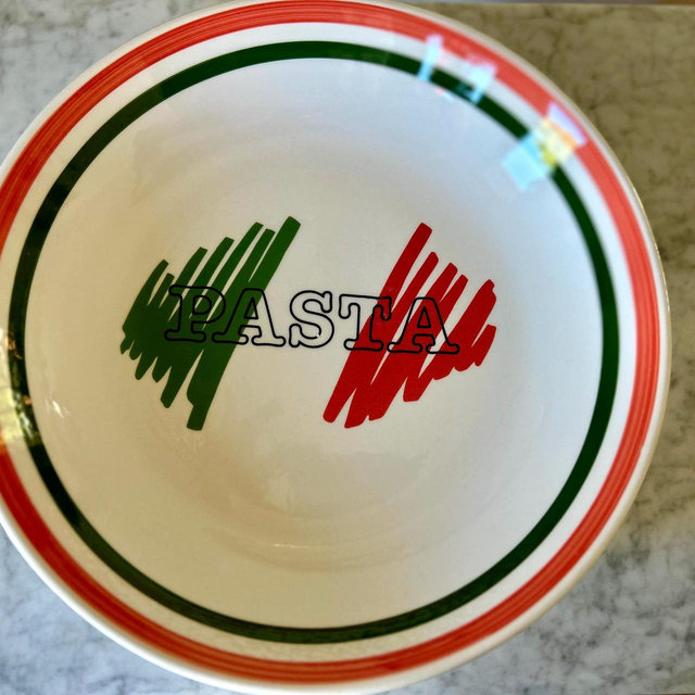 Vintage Italian Pasta Serving Bowl Made in Italy Ceramic Pasta Bowl 11.5 Inch Large Serving Dish Retro Italian Kitchen Decor Tricolor Bowl