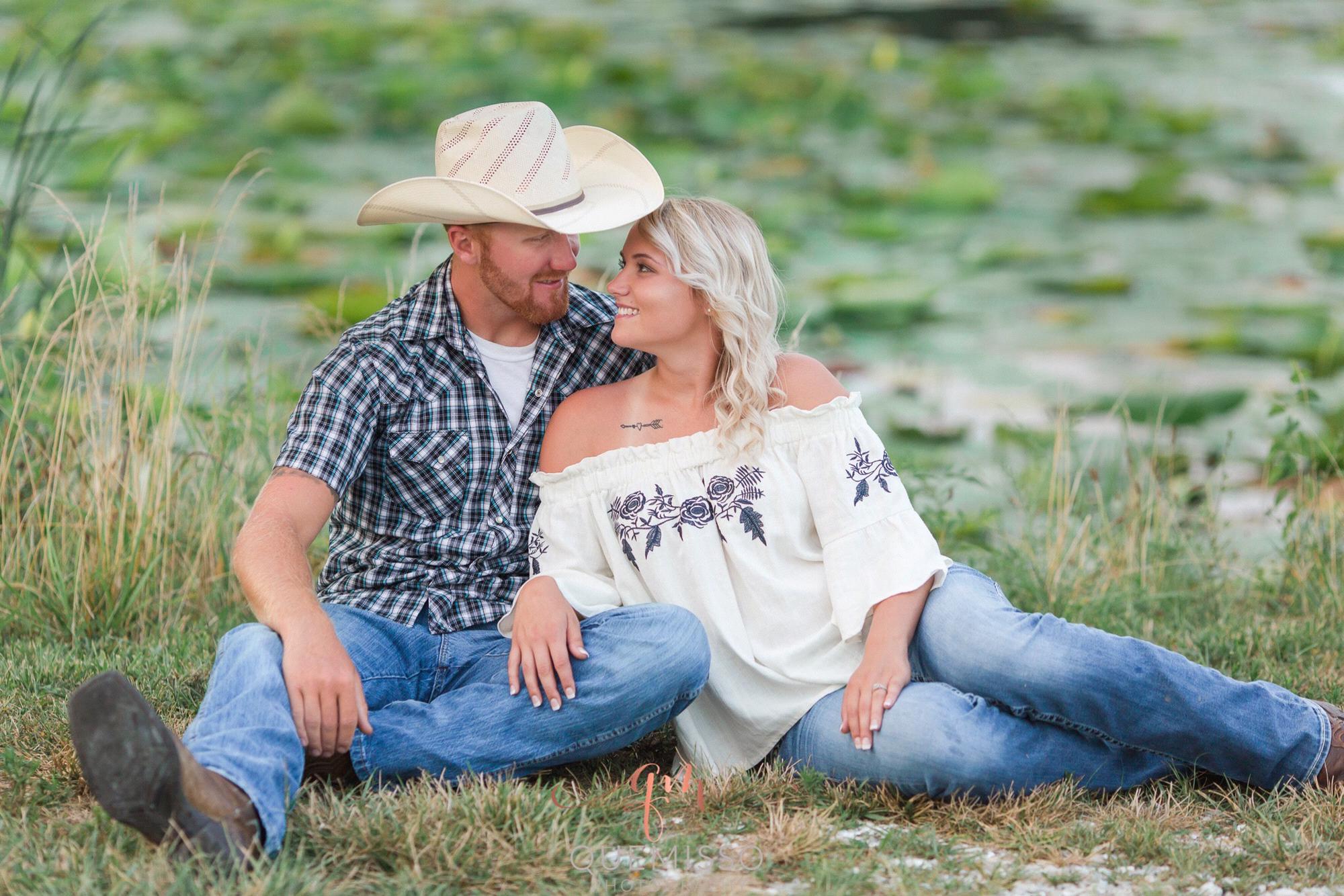 Engagement Pictures by QueMisso (Staci Robertson)