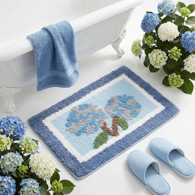 Boao Blue Hydrangea Floral Bath Mat Hydrangea Tufted Bathroom Rug Summer Flower Non Slip Soft Absorbent Tufted Bathroom Accessories for Bedroom Kitchen Floor Tub Shower Sink, 24 x 16 Inches