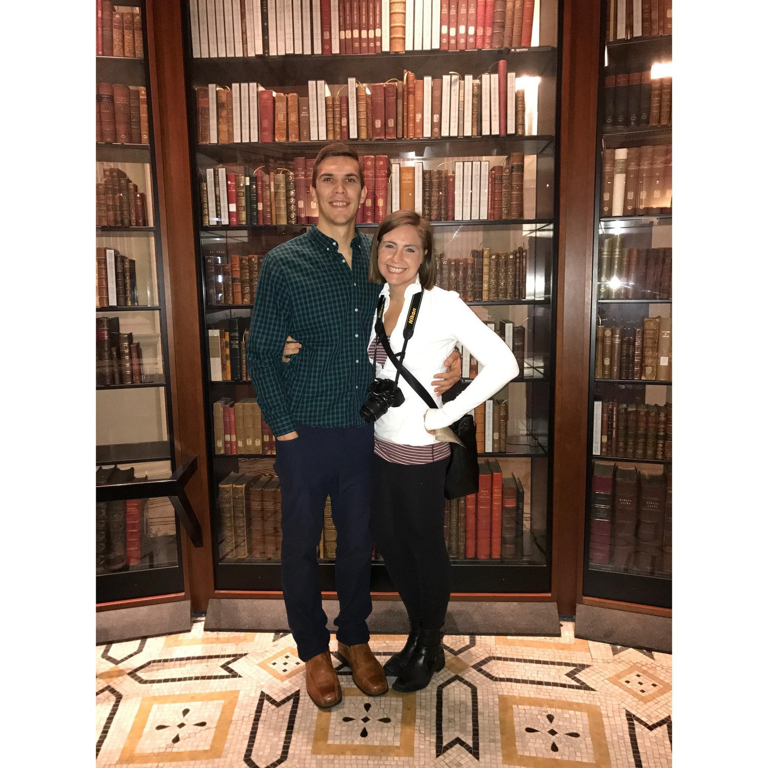 October 22, 2016: Madison visited Joel during a work training in Washington, D.C. To her great surprise, this would be the first of many domestic trips to visit Joel while he was away working!