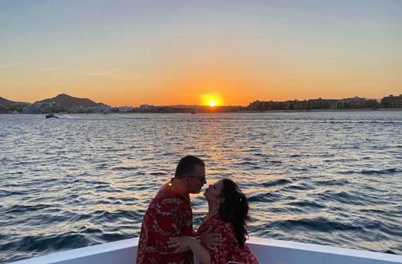 The Wedding Website of Debbie Medina and Izze Medina