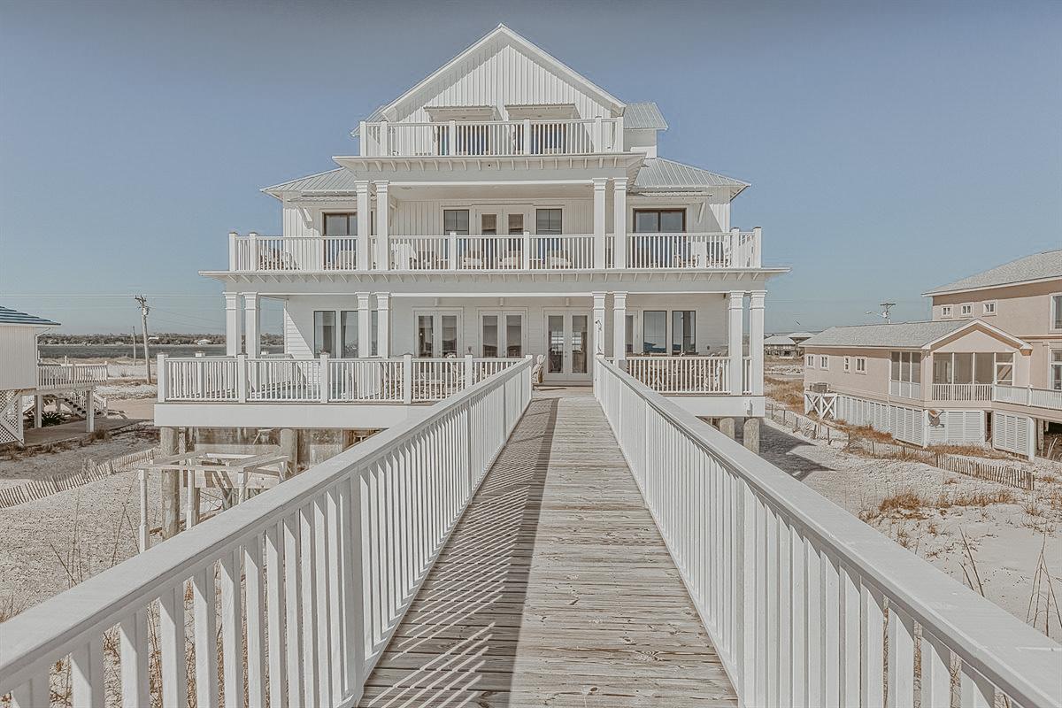 The Wedding Website of Abby Camp and Carson Littlefield