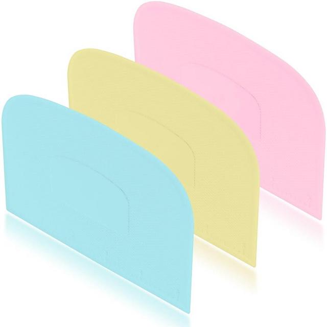 Dough Scraper Bench Scraper Flexible - SURDOCA 3 PCs BPA Free PE Plastic Bowl Scraper, Sharp Edge & Angles Dough Cutter. Non-Slip Kitchen Baking Spatula Scraper, Baking Caking Lovers' Gift, Color 9