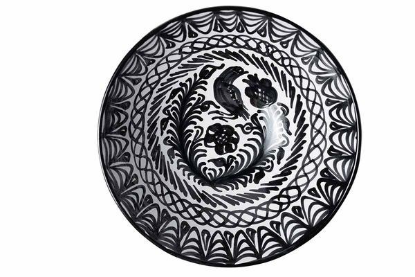 Casa Blanca & Negra Large Bowl with Hand-painted Designs