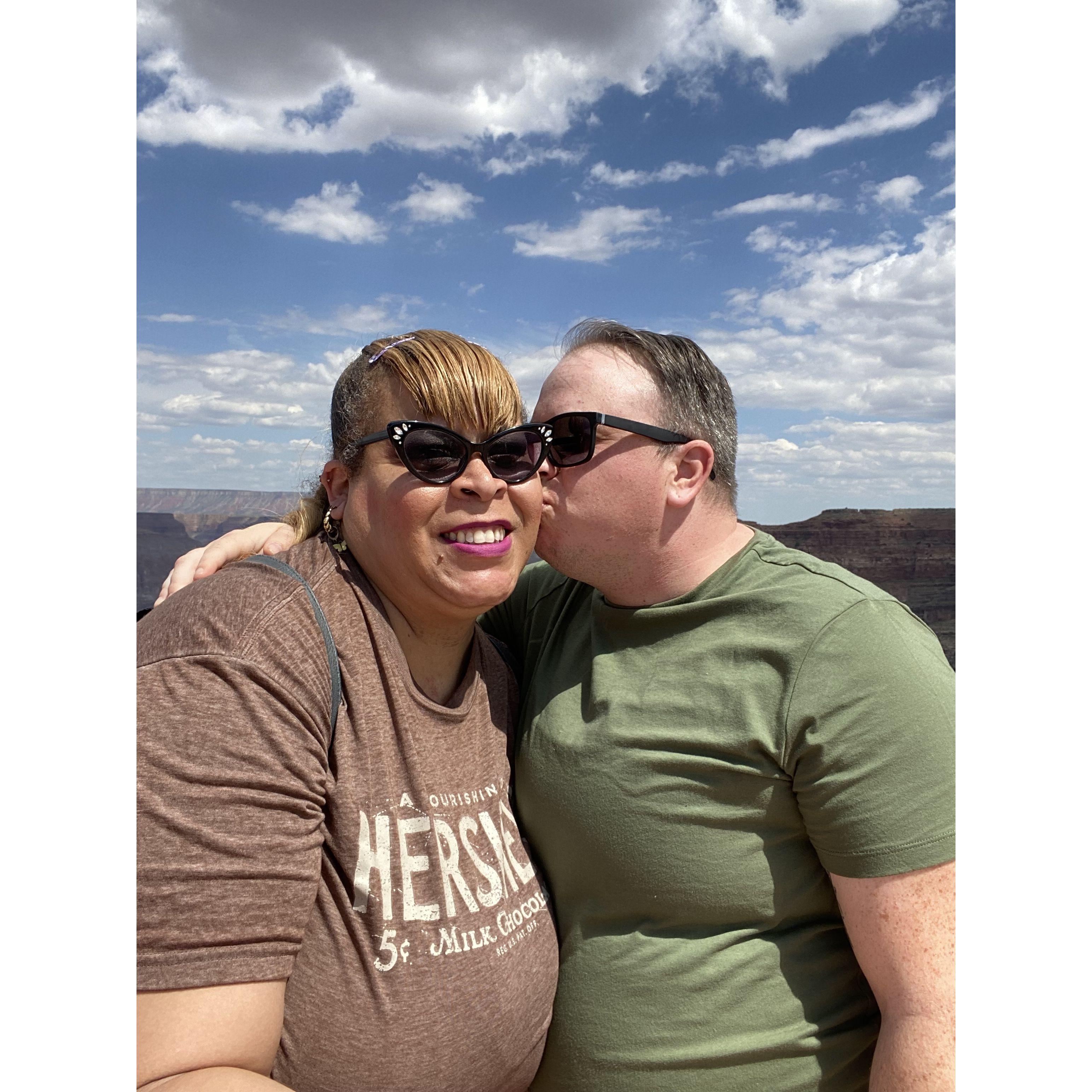 A kiss at The Grand Canyon