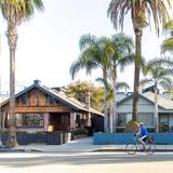 Shopping at Abbot Kinney Boulevard