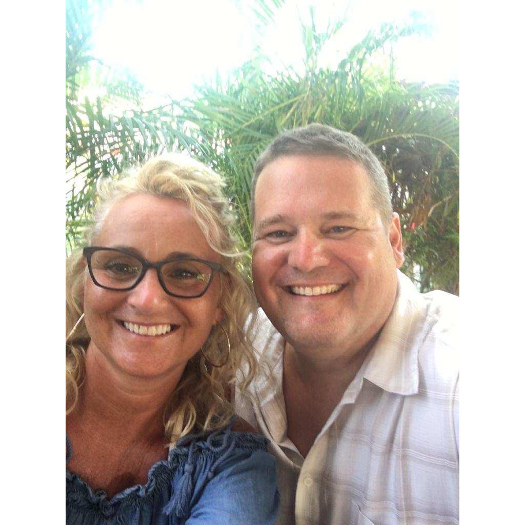 The lovely Audrey Friesen, and Scott's older brother, Greg Friesen. Their beautiful smiles spread so much joy.❤️
