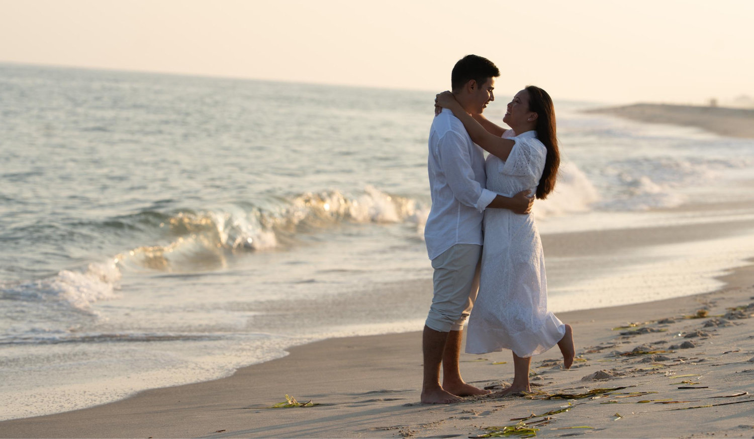 The Wedding Website of Joy Essaghof and Aaron Glenn